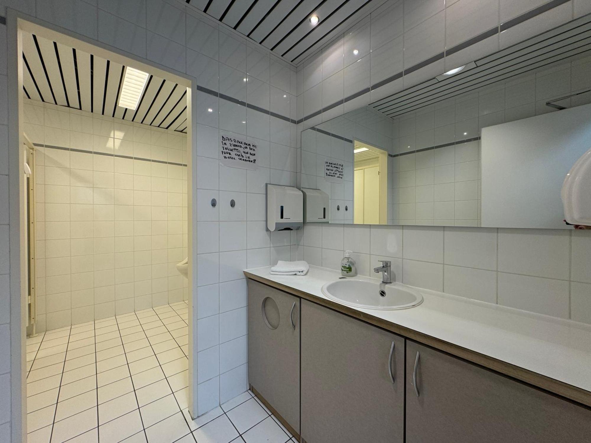 Thuja Apartments Karlsruhe-Neureut By Kurzzeit Kültér fotó
